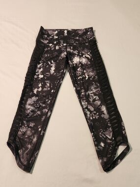 lululemon athletica Black & White Tie-Dye Capri with Side Lattice